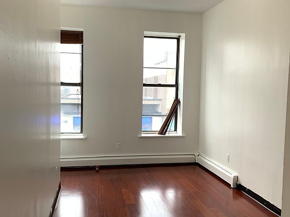 3rd image of 437 5th Ave APT 2