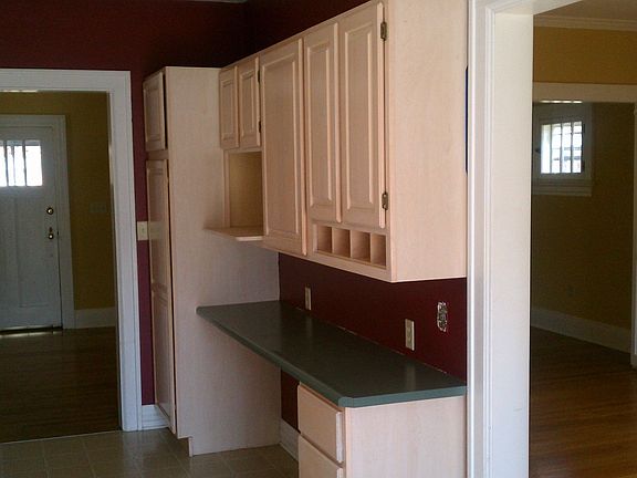 5th image of 336 Corona Ave