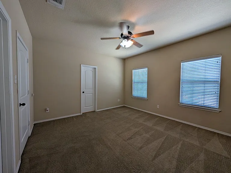 1028 Brown Rock Dr — Photo 31