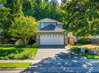19001 Eastwood Ave E, Puyallup, WA 98375