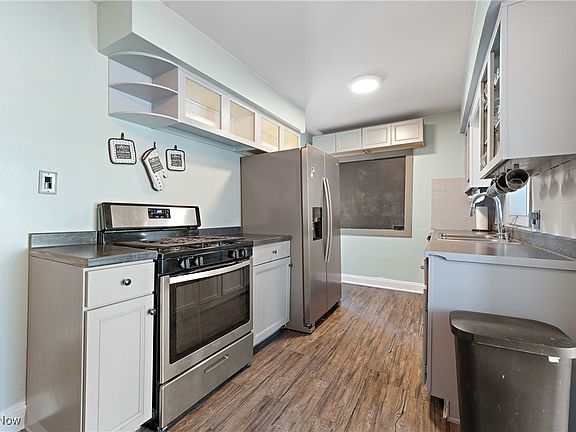 5th image of 2577 7th St