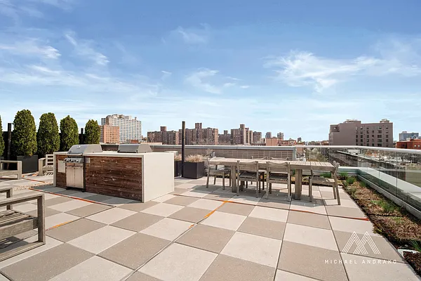 Rented by Cooper & Cooper Real Estate | media 8