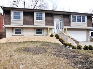 224 Palmgren Ct, Buffalo Grove, IL 60089