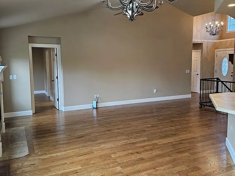 882 Canyon Park Ave — Photo 23
