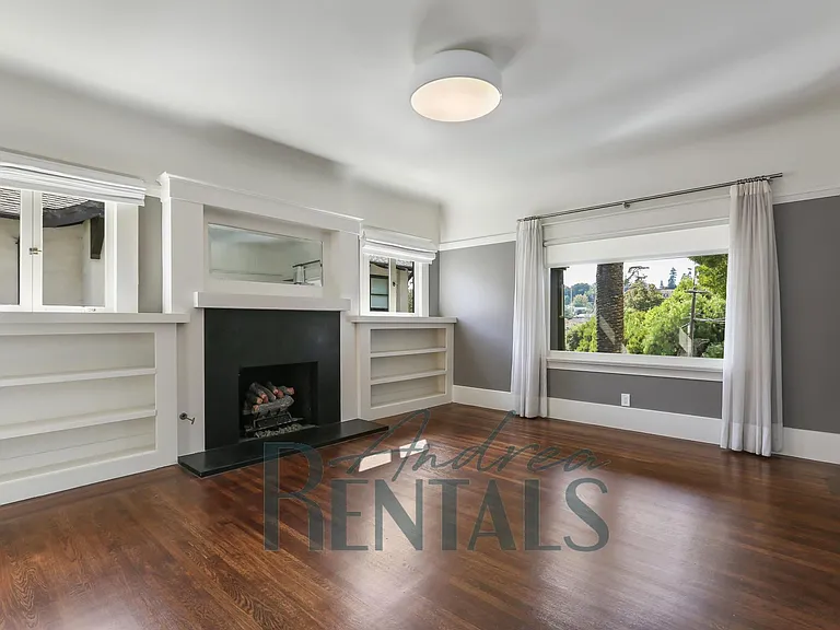 485 Boulevard Way — Photo 6