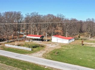 14342 Spillway Rd, Girard, IL 62640