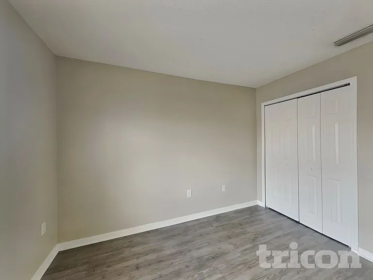 11759 Lynmoor Dr — Photo 16