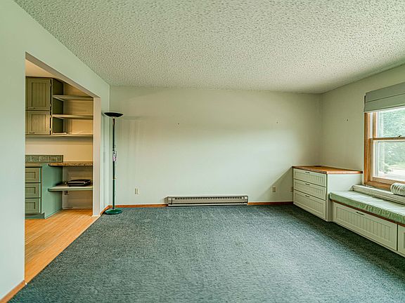 5th image of 1040 W Owens Ave
