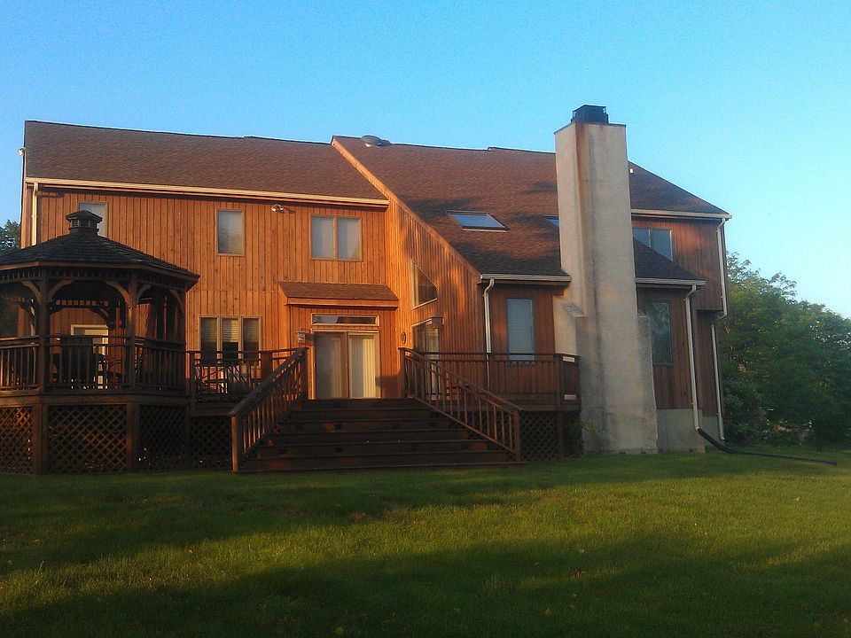 1st image of 24 Silo Hill Dr