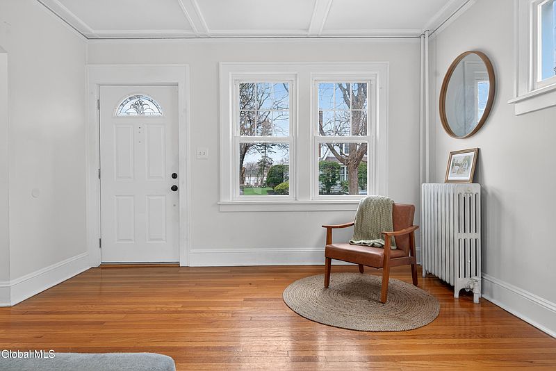 3rd image of 58 Woodrow Court