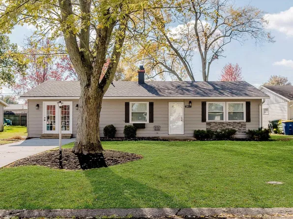2011 W Sheffield Dr, Muncie, IN 47304