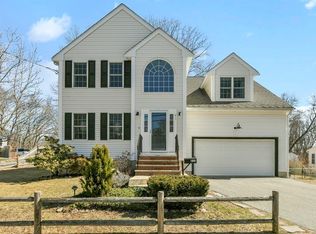 211 Pearl St, Reading, MA 01867