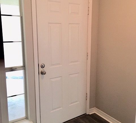 2nd image of 815 Boulevard De Lorleans