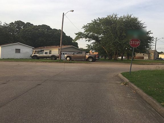 4th image of 1023 Valdez Dr