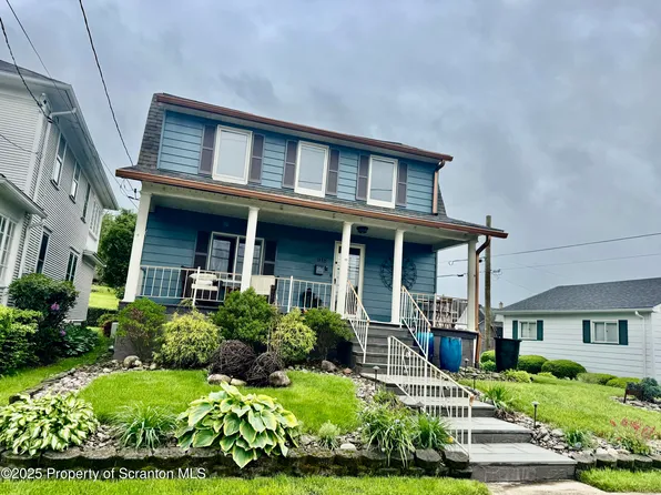 918 Hemlock St, Scranton, PA 18505