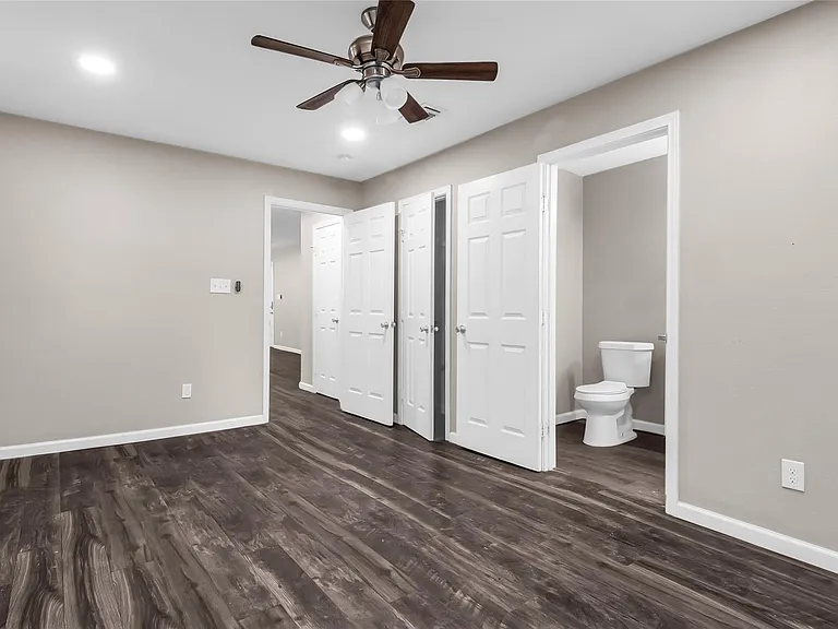 220 W Murray St — Photo 4