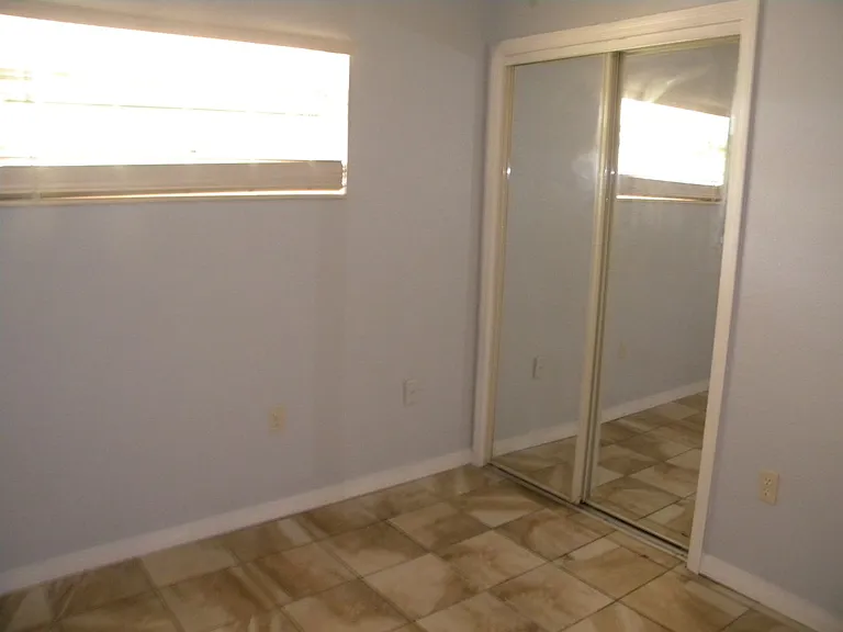 1031 Royal Palm Ave #3 — Photo 17