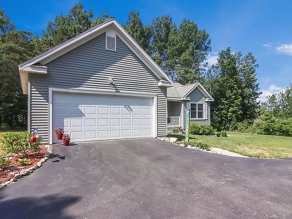 2nd image of 3220 S Lake Shore Dr