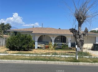 582 S Taylor St, Hemet, CA 92543