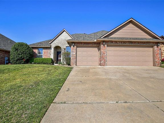 2nd image of 14001 Canterbury Dr
