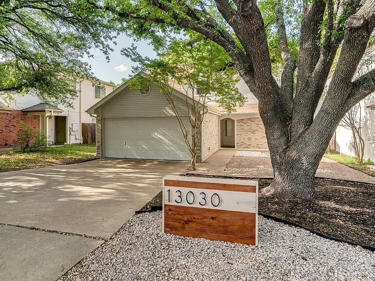 13030 Staton Dr — Photo 1