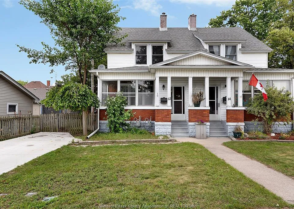 12 Erie St