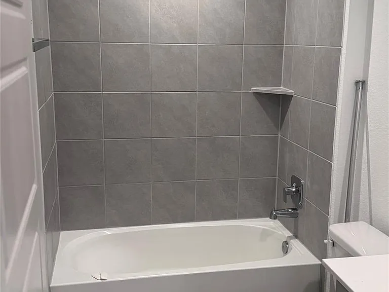 7807 Cattleman Valley Dr — Photo 18