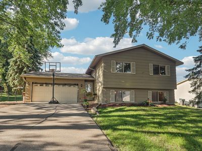 5608 W 136th St, Savage, MN, 55378