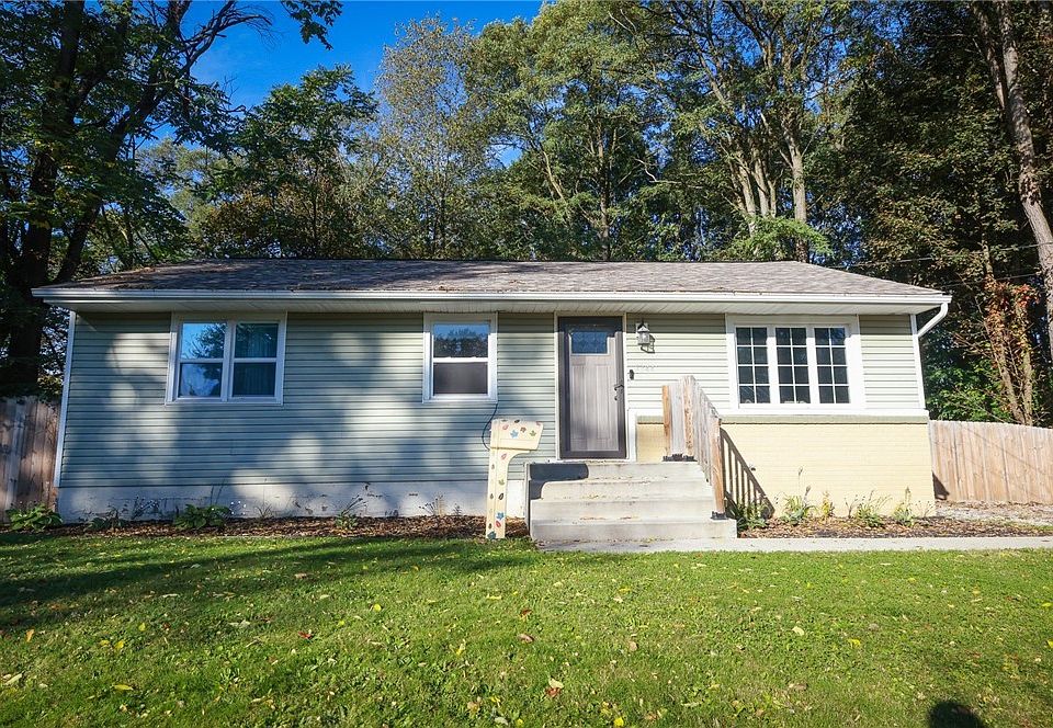 1st image of 1344 Pontiac Ave