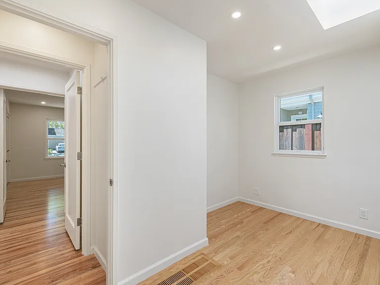 1351 Harker Ave — Photo 20