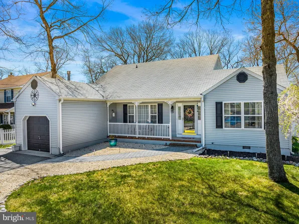 275 S Lakeshore Dr, Manahawkin, NJ 08050