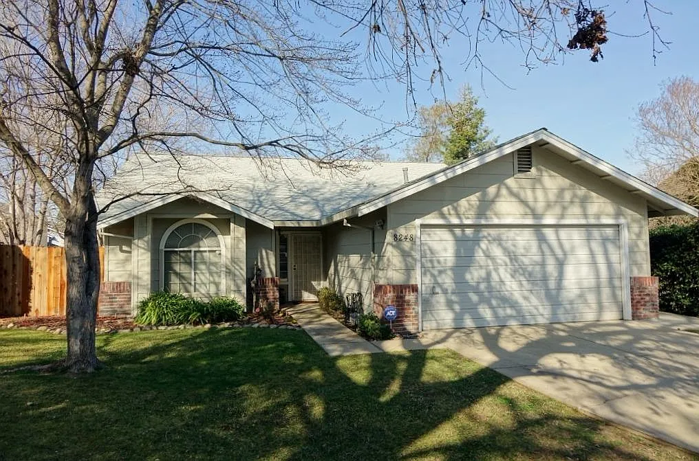 8248 Spengler Dr photo 1