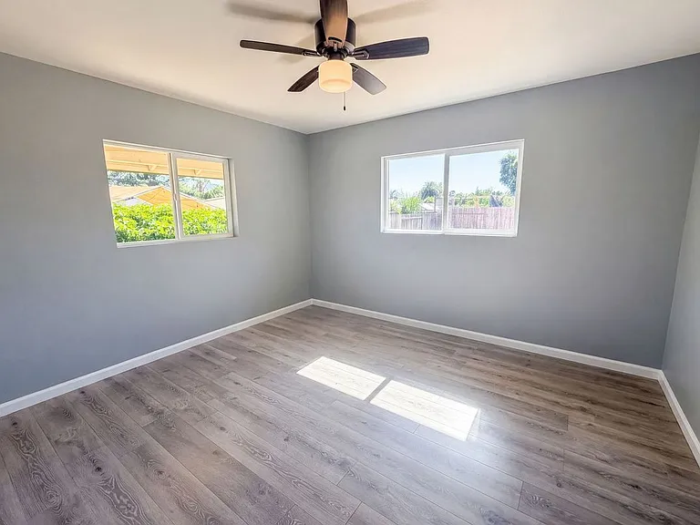 3713 Ripley St — Photo 2