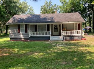 57 Raymond Dr, Urbanna, VA 23175