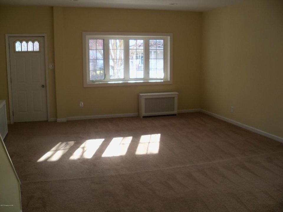 402 Schuyler Ave, Kingston, PA 18704 Zillow
