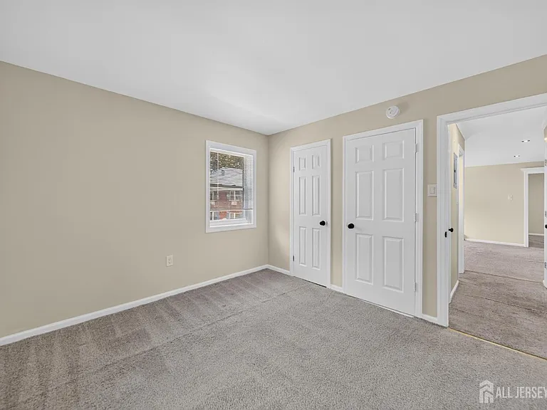 42A Woodedge Ave #8 — Photo 15