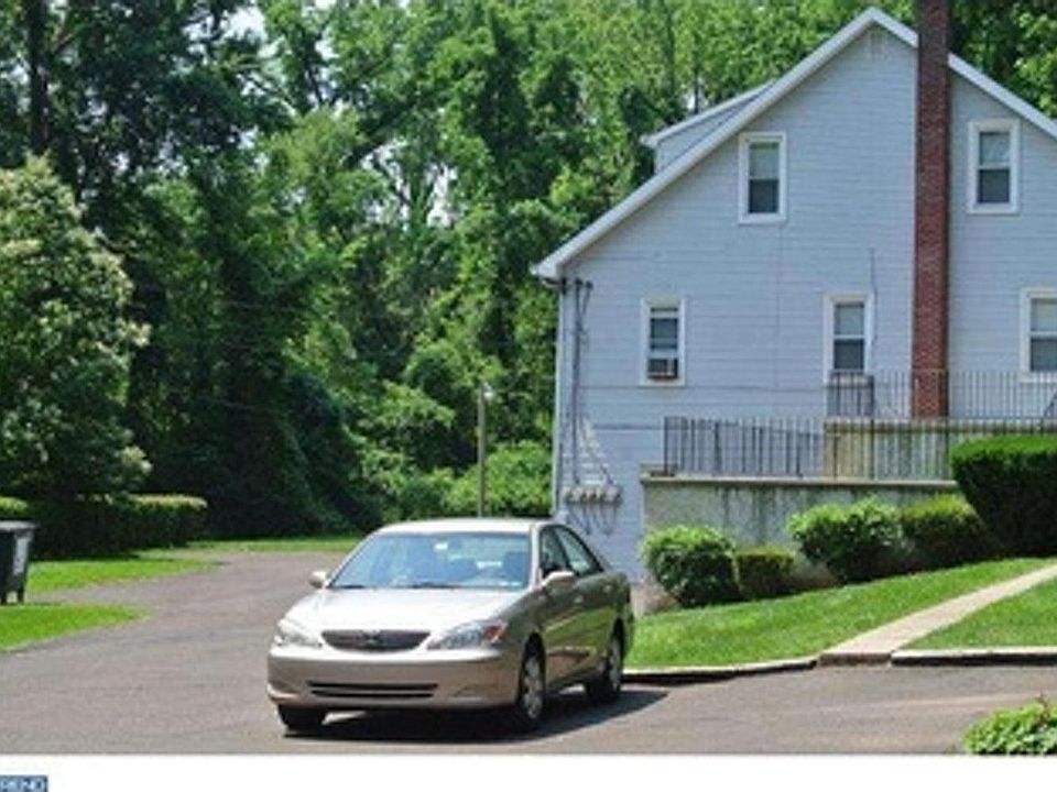 4 Unit Private Building