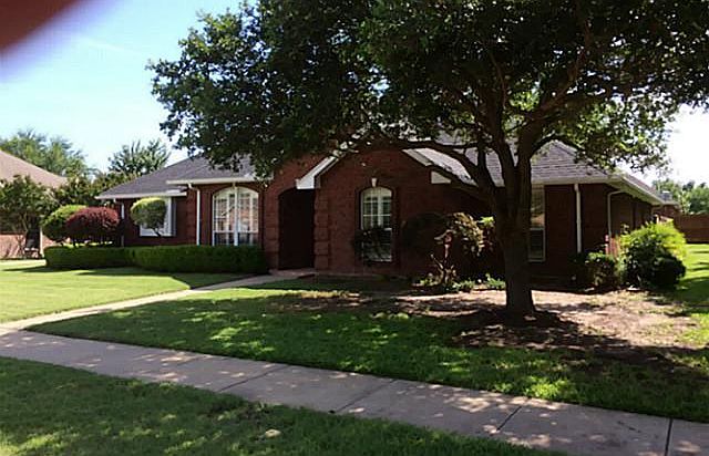 1st image of 3101 Gleneagles Dr