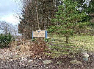 5823 Hunters Rdg, Fennville, MI