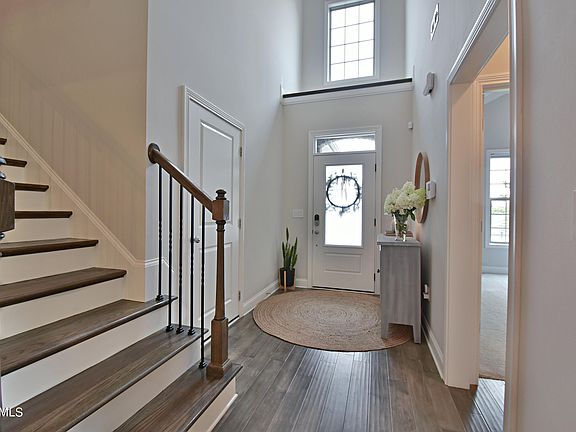 4th image of 9358 Sandy Springs Ln