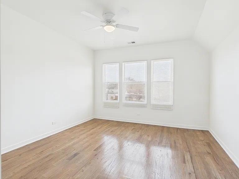 398 W Lincoln Hwy #4 — Photo 7