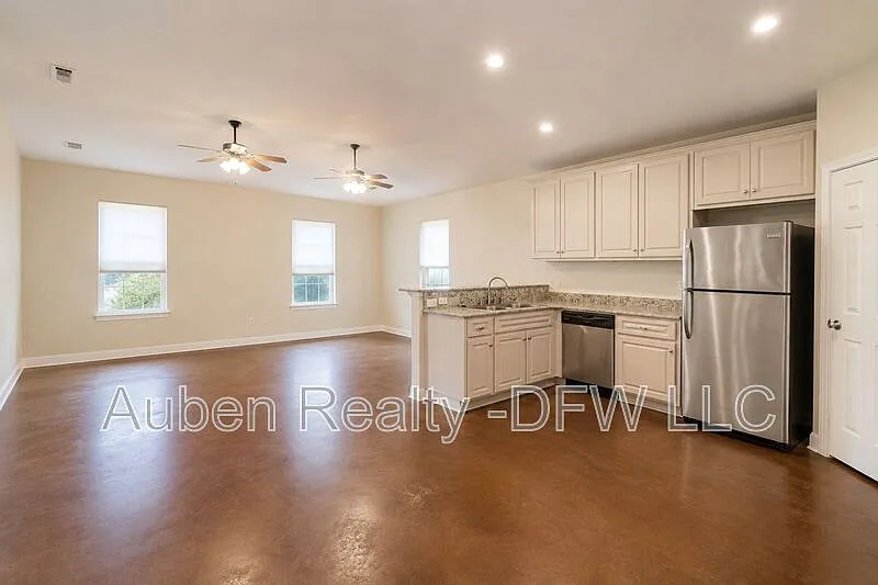 2 bed, 2.0 bath, 1130 sqft, $1,350 — Photo 3