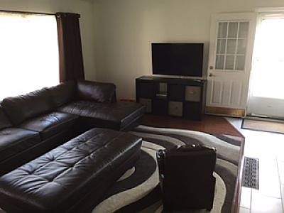 2ND LEVEL LIVING ROOM