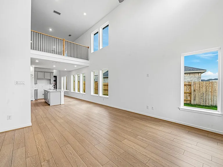 22135 Rangemore Dr — Photo 14