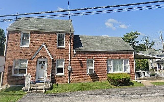 2nd image of 1806 N George St