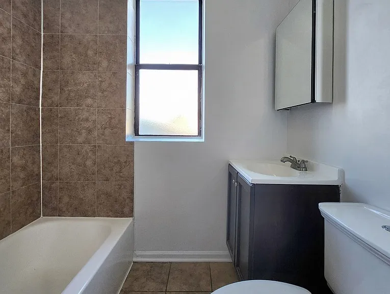 3213-23 W Diversey Ave — Photo 14