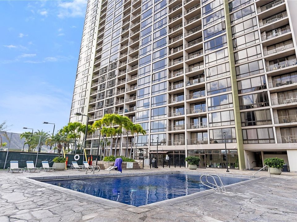 1st image of 229 Paoakalani Ave #1012