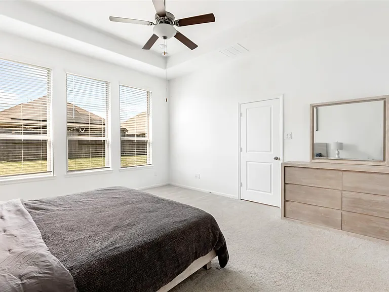 9423 Pelican Cliff Ct — Photo 18