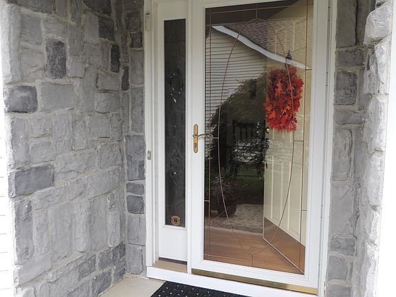 3rd image of 1639 Lacebark Ct