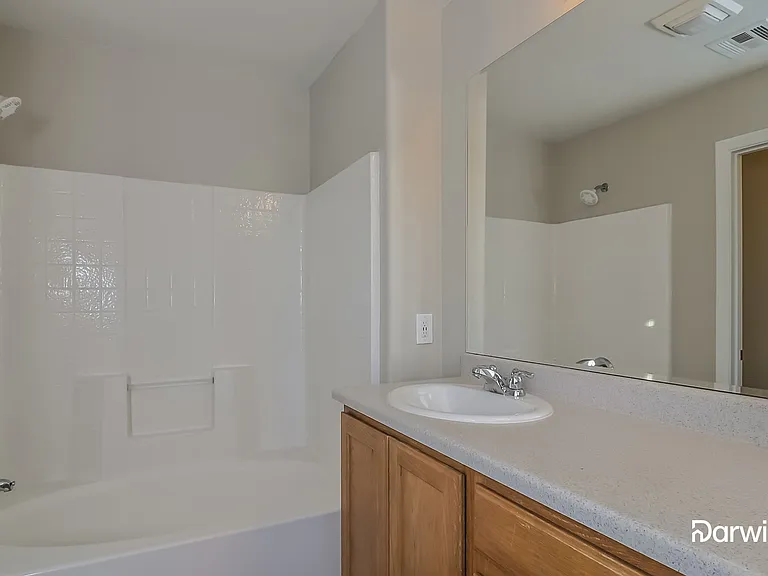6044 Aripeka St — Photo 13